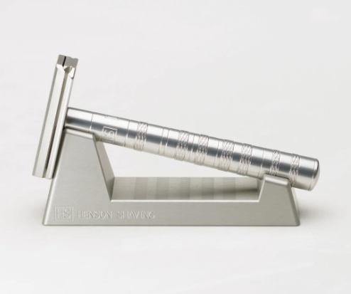 HENSON | RAZOR STAND